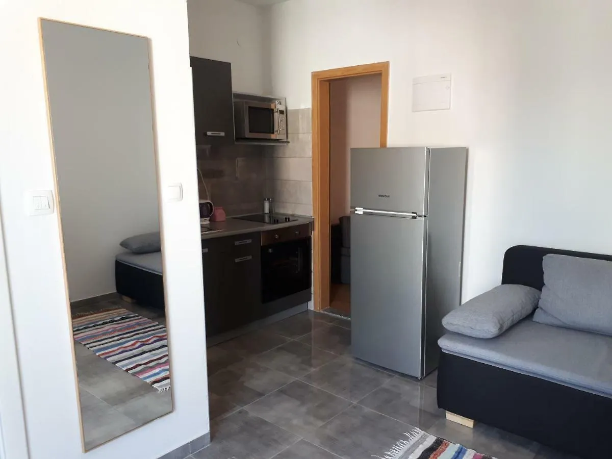 Apartmani Korina Stari Grad 0*,  Horvátország