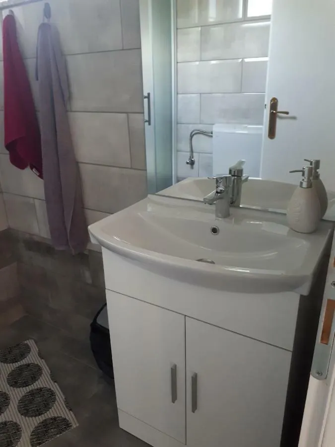 Apartmani Korina Stari Grad Apartman