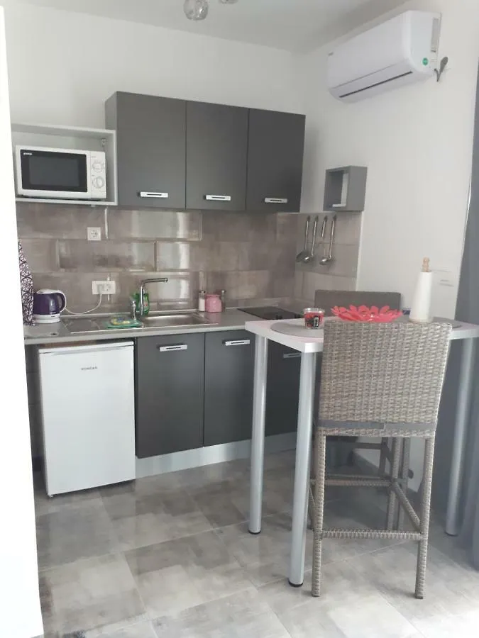 Apartmani Korina Stari Grad Apartman